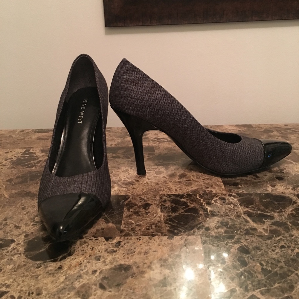 Black High Heel Shoes